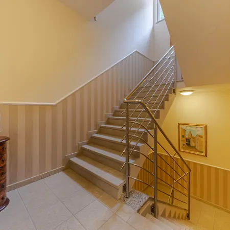 Lavender - Oleander Hotel 3*