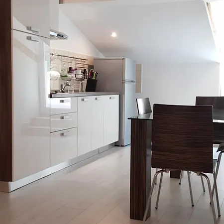 Lavender - Oleander 3*