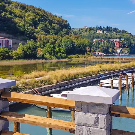 Hotel Lavender - Oleander