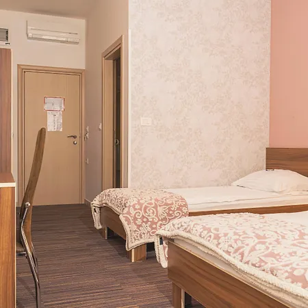 Hotel Lavender - Oleander 3*