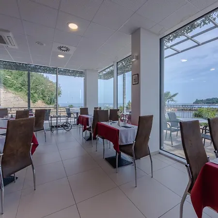 Lavender - Oleander 斯楚雅