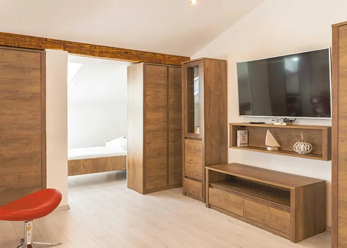 Lavender - Oleander 3* Strunjan