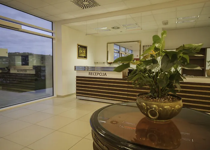 Hotel Lavender - Oleander 3*