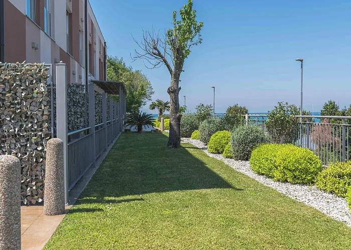 Lavender - Oleander Strunjan