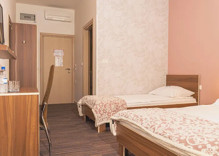 Hotel Lavender - Oleander 3*